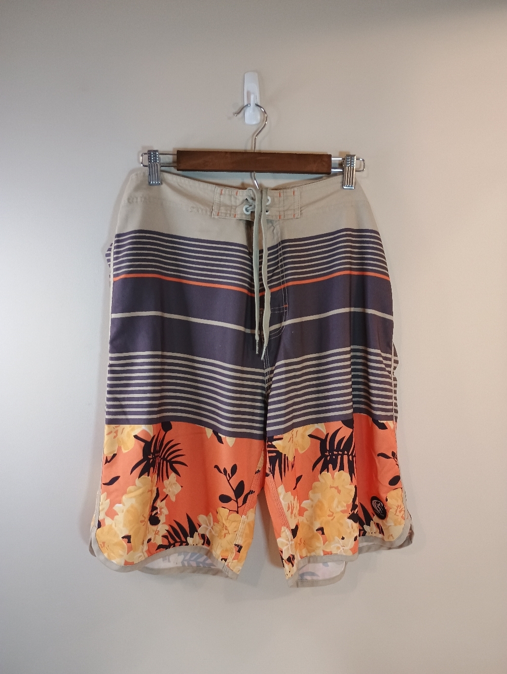 Y2k 90s Men's Striped & Floral Board Shorts in Orange and Navy